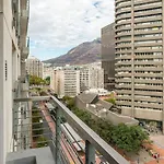 Studio Close To Cticc W Fast Wifi & Secure Parking